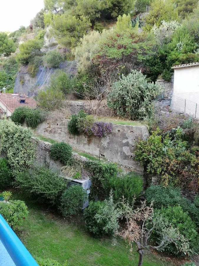 Appart F1 Entier Avec Parking Securise Apartment Nice France